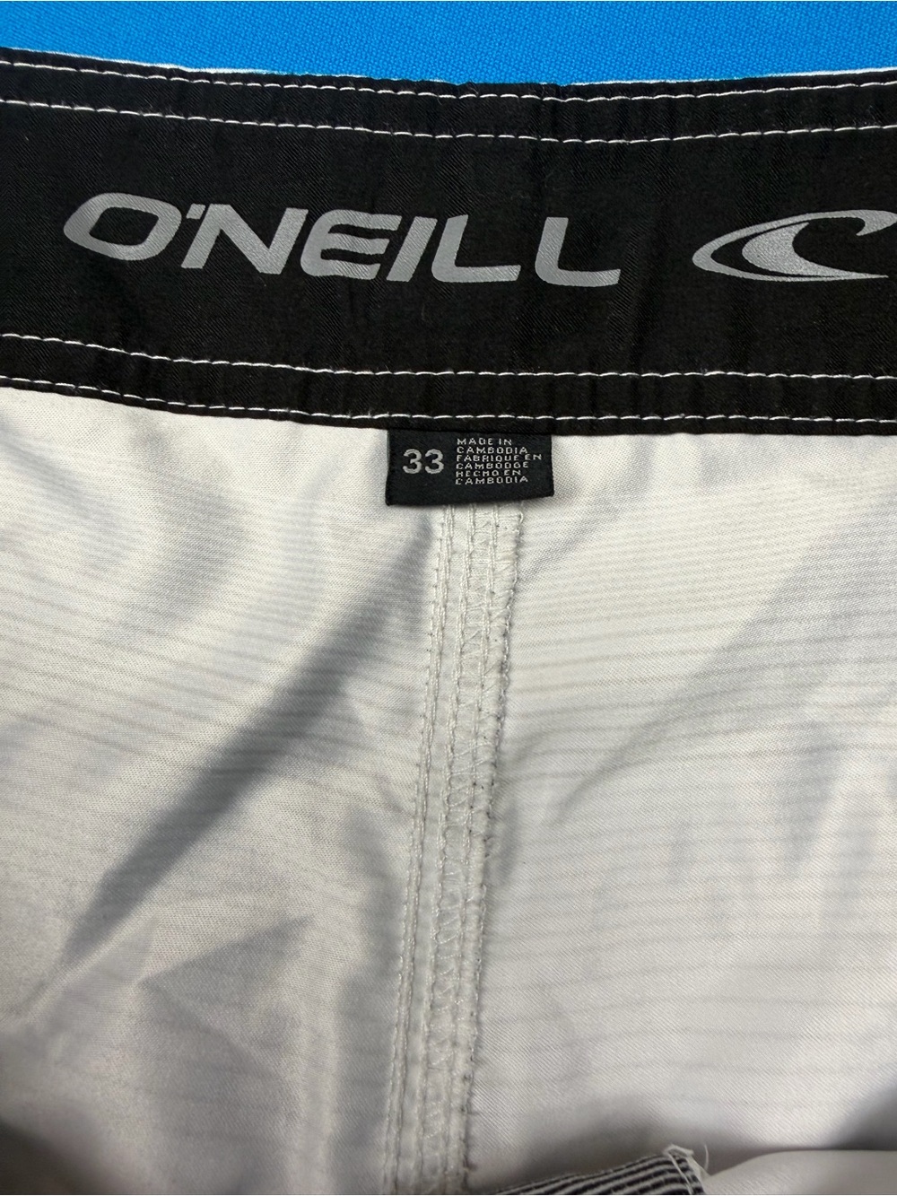 O'Neill White and Blue Striped Men’s Board Shorts - Picture 3 of 4